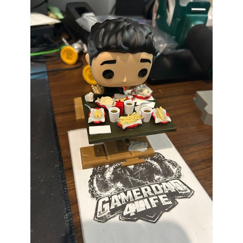 Funko Pop! Marvel Victory Shawarma Avengers Deluxe Bruce Banner 755 Amazon excl